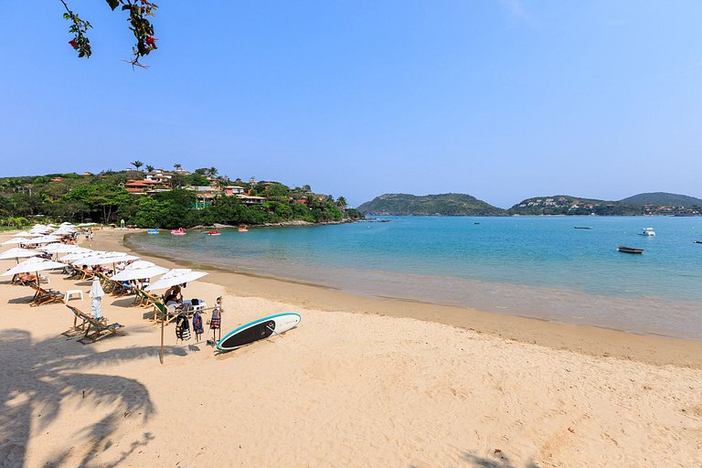 House, Búzios, Praia da Ferradura, five suites.
