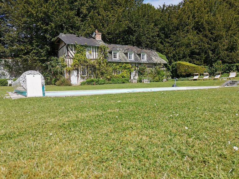 Nor002 - Château historique près de Deauville, Normandie