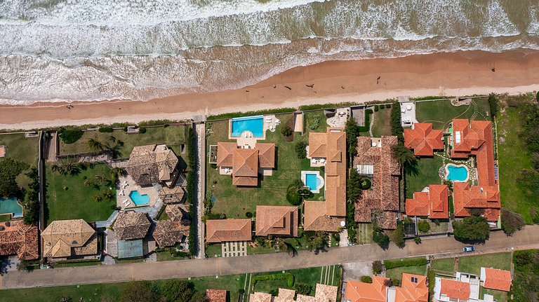 Buz043 - Lujosa villa con piscina frente al mar en Búzios