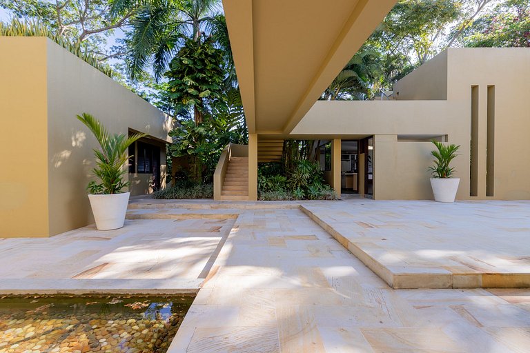 Anp024 - Linda casa com piscina e vista para a montanha