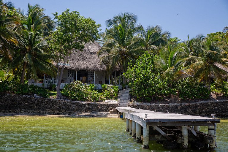 Car123 - Linda casa frente al mar en las Islas del Rosario