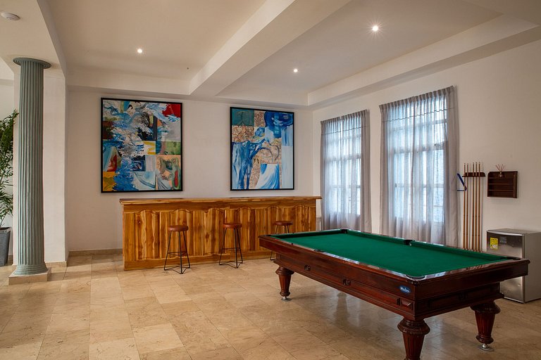 Car034 - 21 Bedroom Luxury Mansion in Cartagena
