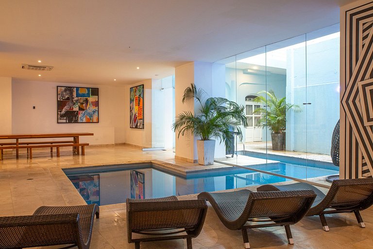 Car034 - 21 Bedroom Luxury Mansion in Cartagena