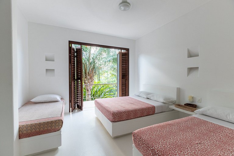 Anp030 - Hermosa casa de 7 cuartos en Mesa de Yeguas