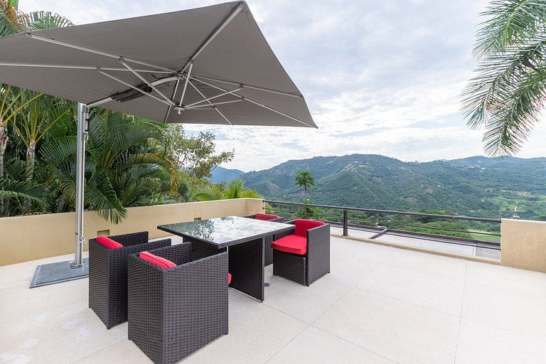 Anp029 - Charming house with 4 suites in Mesa de Yeguas