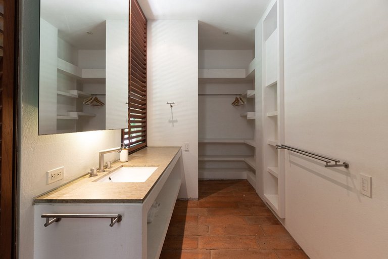 Anp032 - Elegante casa en Mesa de Yeguas Country Club