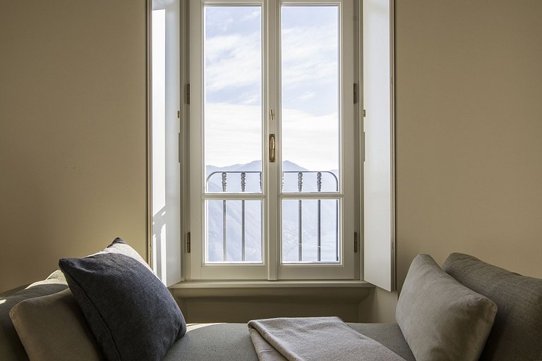 Lom003 - Villa overlooking Lake Como, Pigra
