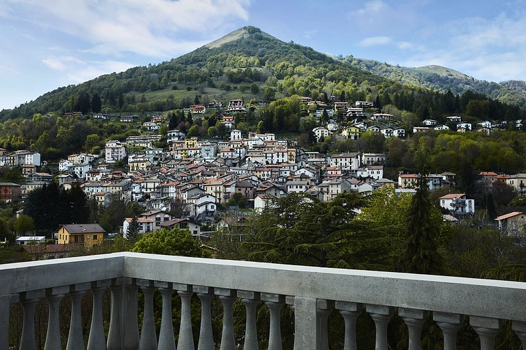 Lom003 - Villa overlooking Lake Como, Pigra