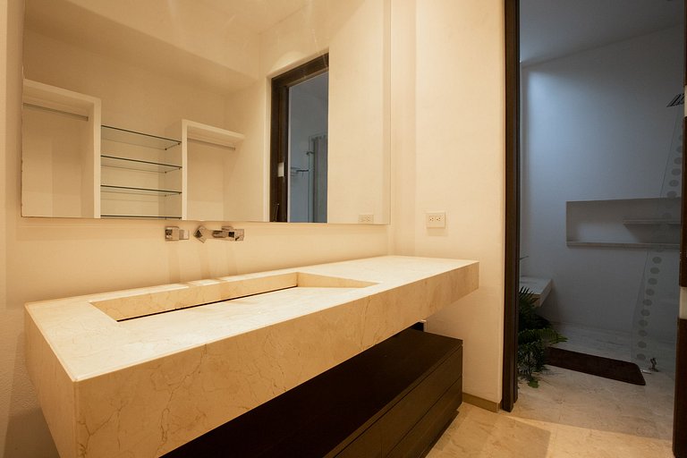 Anp034 - Villa spectaculaire avec théâtre et piscine