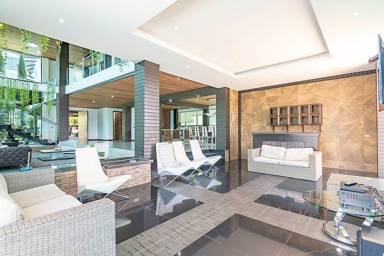 Med068 - Charming house with pool near Poblado