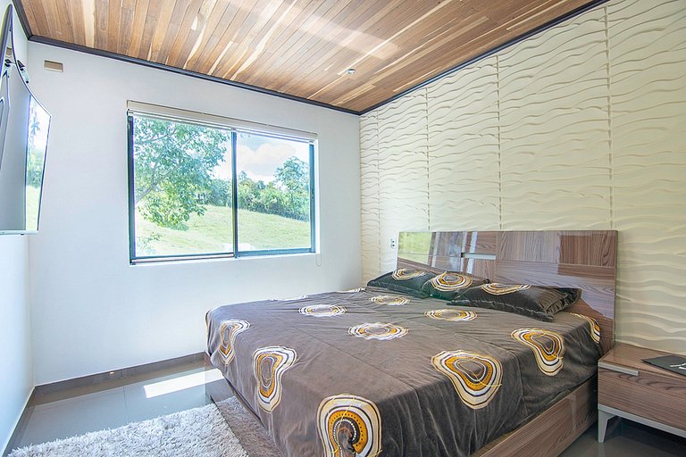 Med068 - Charming house with pool near Poblado