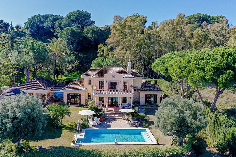 Mbl005 - Villa located on the hills, Marbella