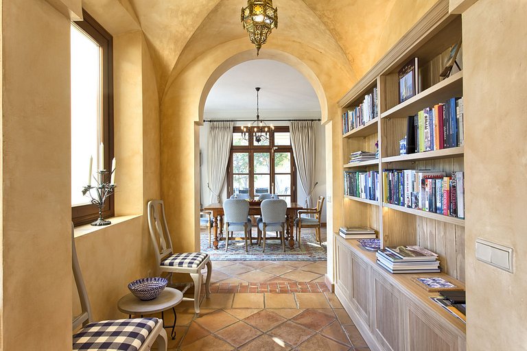Mbl005 - Villa located on the hills, Marbella