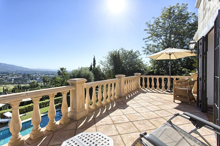 Mbl005 - Villa located on the hills, Marbella