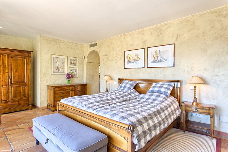 Mbl005 - Villa located on the hills, Marbella