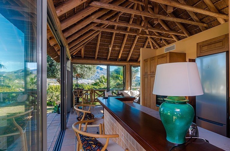 Mbl005 - Villa located on the hills, Marbella
