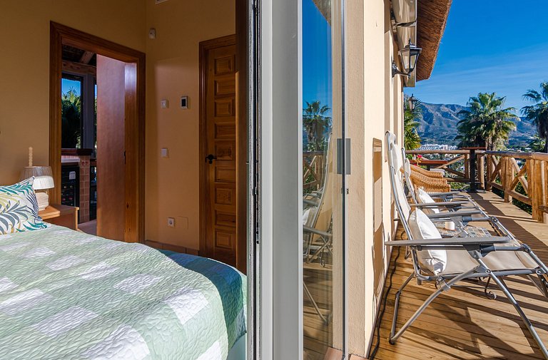 Mbl005 - Villa located on the hills, Marbella