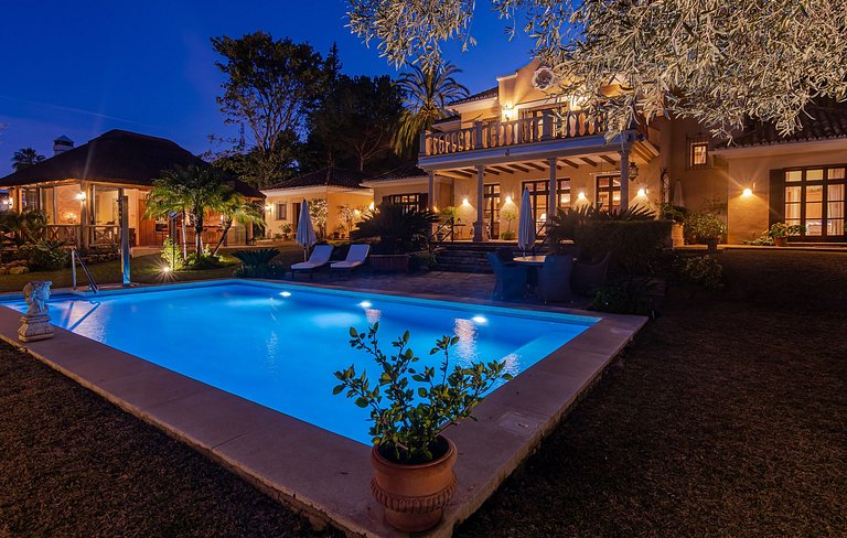 Mbl005 - Villa located on the hills, Marbella