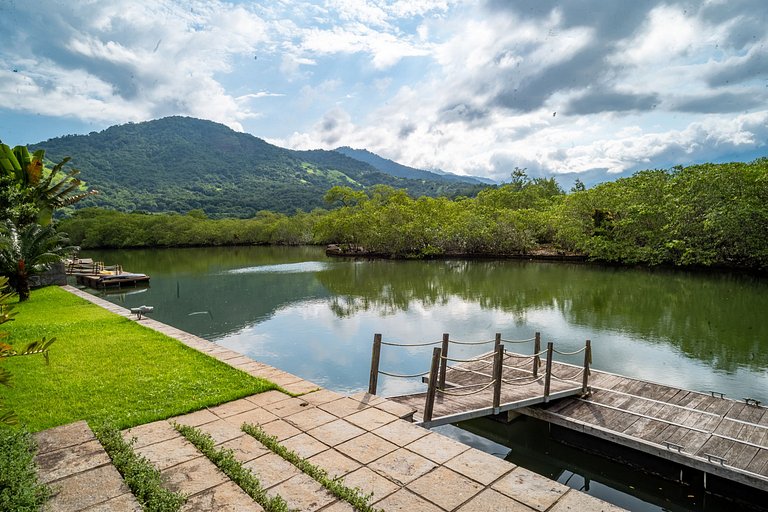 Luxuosa, Angra dos Reis, Casa na Praia, Condomínio Portobell