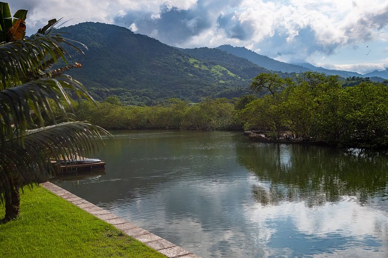 Luxuosa, Angra dos Reis, Casa na Praia, Condomínio Portobell