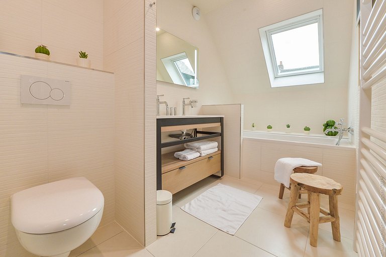 Nor004 - Casa com grande varanda em Honfleur, Normandia.