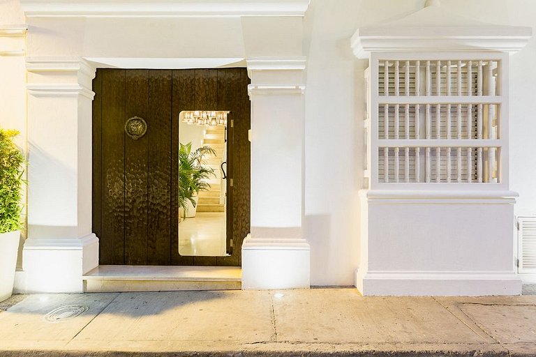 Car036 - Beautiful luxury villa with pool in Cartagena