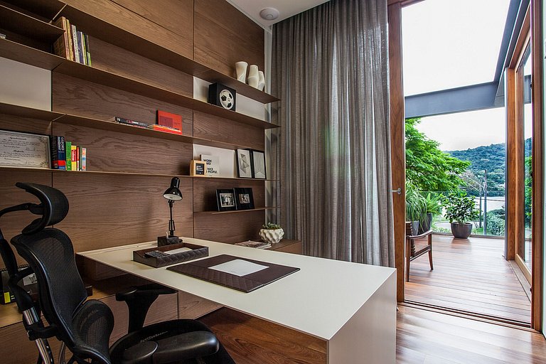 Flo001 - Modern house in Florianópolis