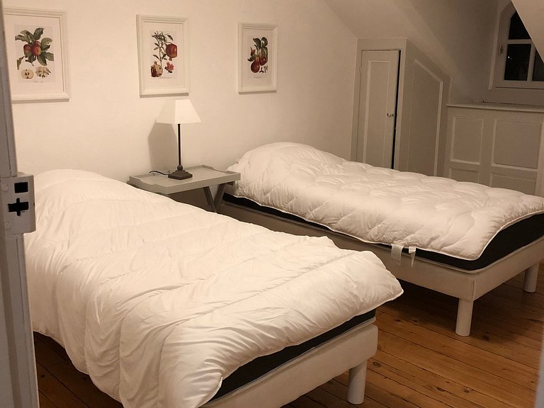 Nor006 - Castelo dos séculos 17 e 18 na Normandia