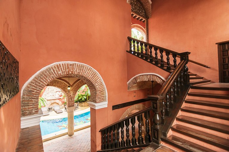 Car022 - Luxurious colonial villa in the Old City, Cartagena