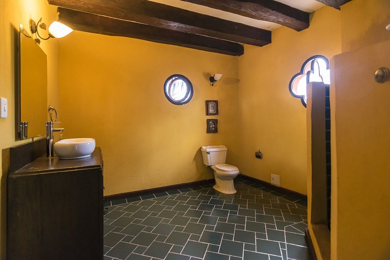 Car022 - Luxurious colonial villa in the Old City, Cartagena