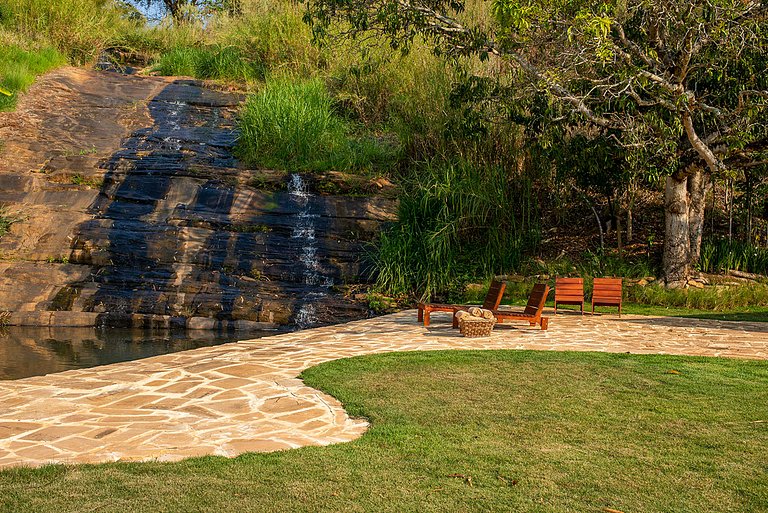 Srj002 - Hermosa y amplia finca en Bemposta