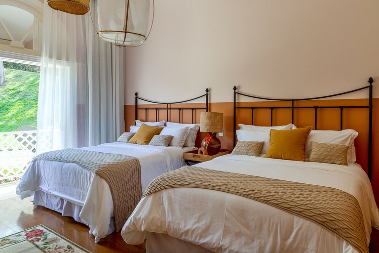 Srj002 - Hermosa y amplia finca en Bemposta