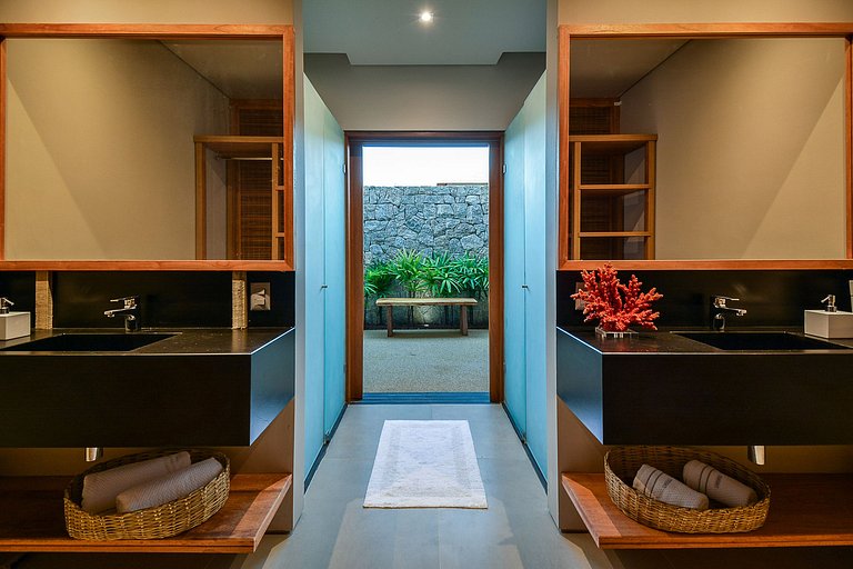 Bah084 - Hermosa casa nueva en condominio en Trancoso