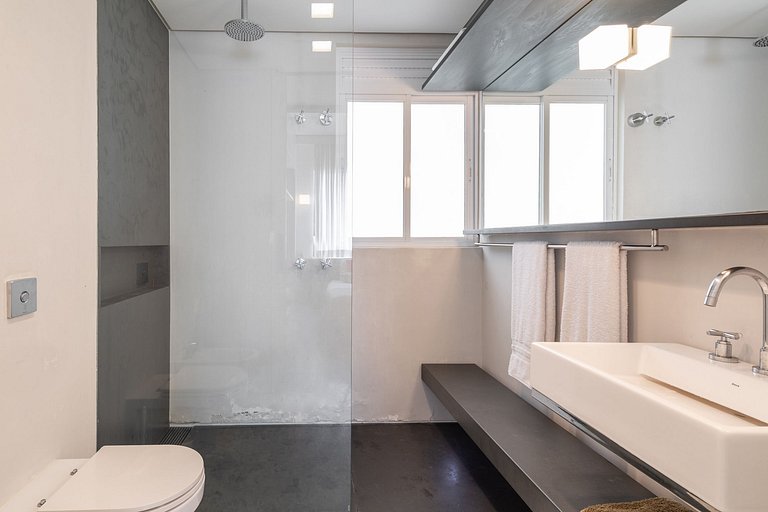 Rio202 - Apartamento 2 quartos no Leblon