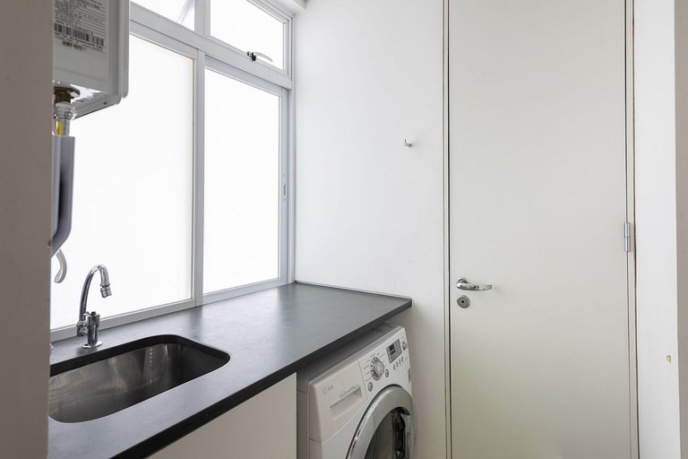 Rio202 - 2 Bedroom apartment in Leblon