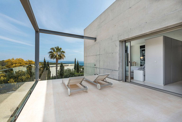 Mal004 - Villa in the first sea line, Mallorca