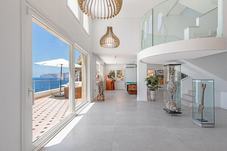 Mal007 - Luxury villa in first sea line, Mallorca