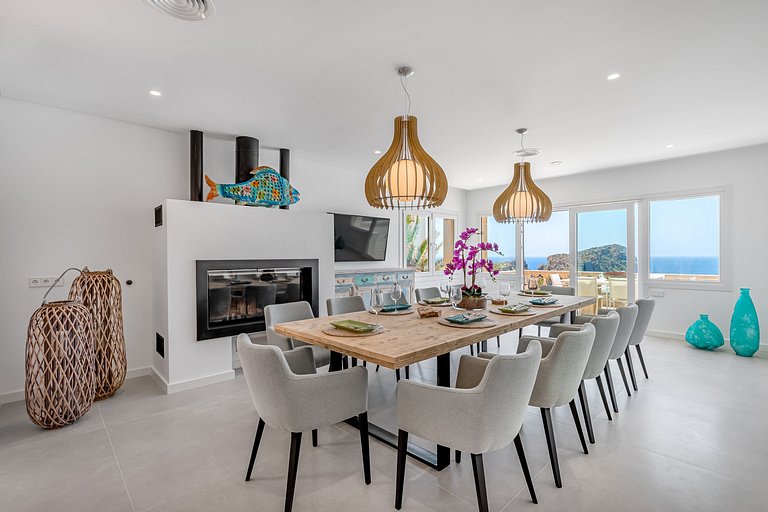 Mal007 - Luxury villa in first sea line, Mallorca