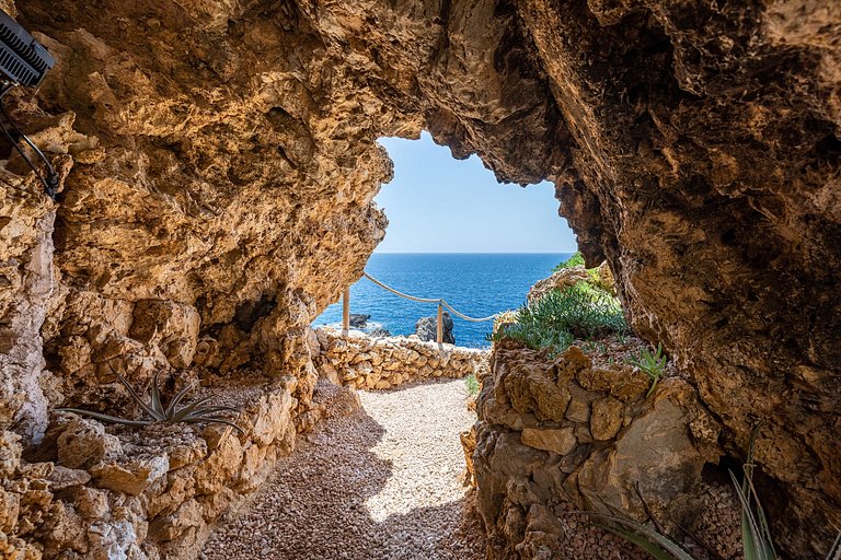 Mal007 - Villa de luxo na primeira linha do mar, Maiorca