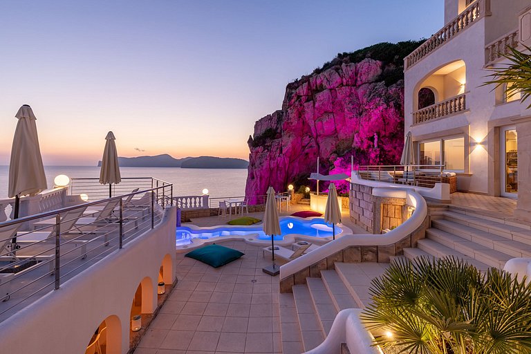 Mal007 - Luxury villa in first sea line, Mallorca