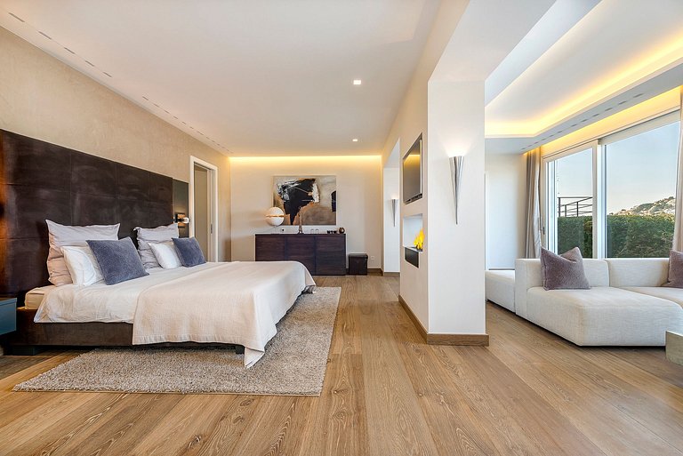 Mal008 - Luxury villa in top location, Mallorca.