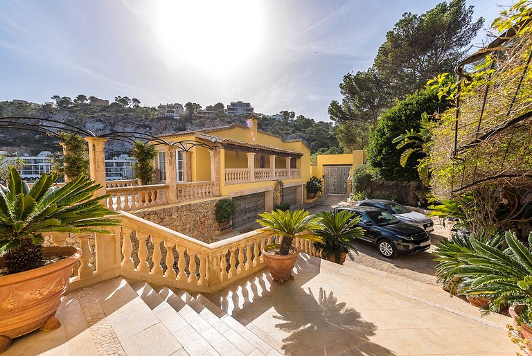 Mal014 - Villa on the private peninsula, Mallorca