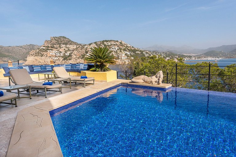Mal014 - Villa on the private peninsula, Mallorca