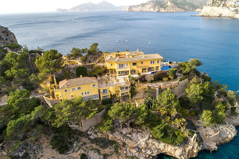 Mal014 - Villa on the private peninsula, Mallorca