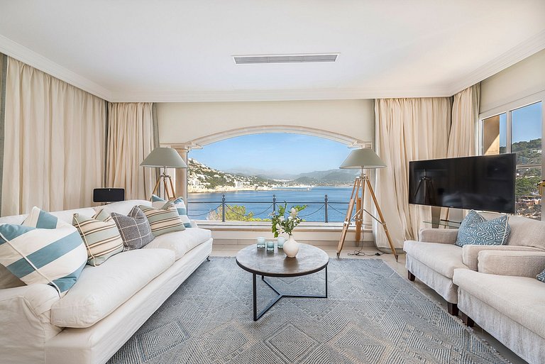 Mal014 - Villa on the private peninsula, Mallorca