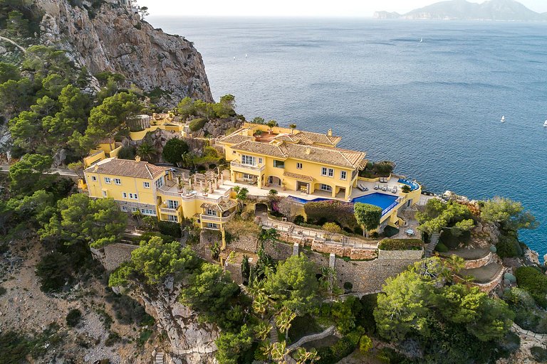 Mal014 - Villa on the private peninsula, Mallorca