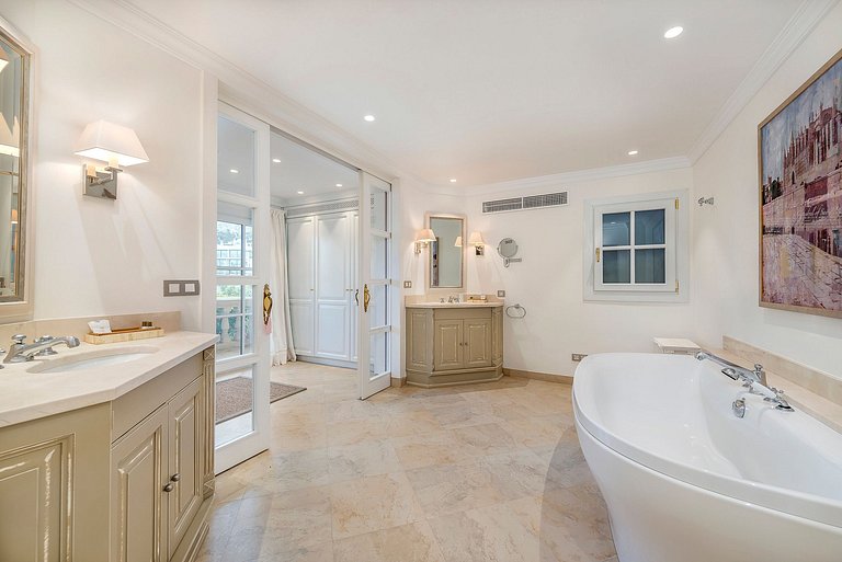 Mal014 - Villa on the private peninsula, Mallorca