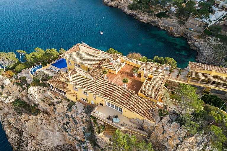 Mal014 - Villa on the private peninsula, Mallorca