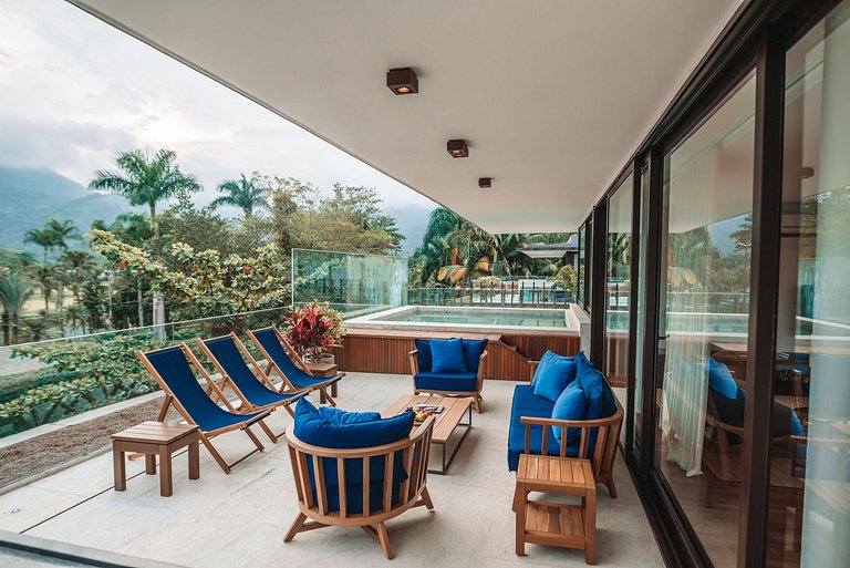 Ang052 - Luxurious penthouse in an Angra hotel