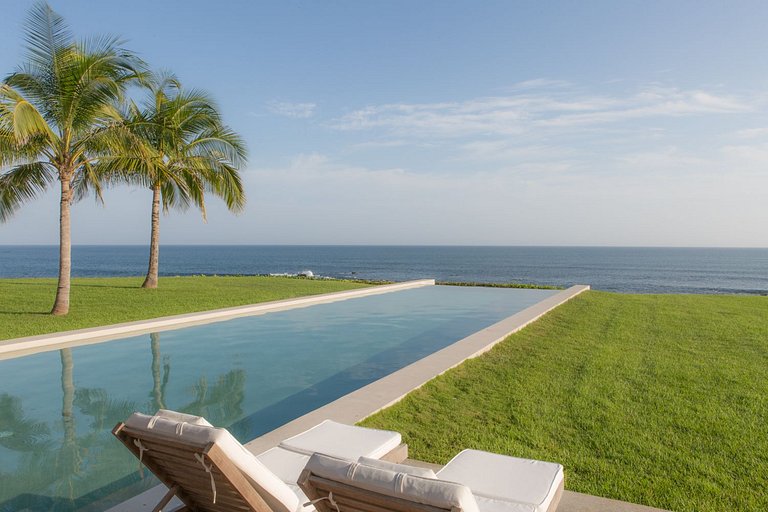 Pan001 - Private Estate with Infinity Pool and Tennis Court